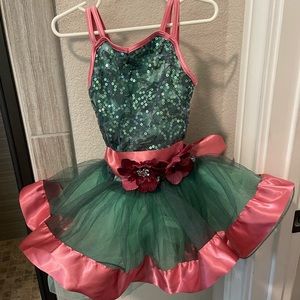 Pretty little dress 👗 up outfit!!